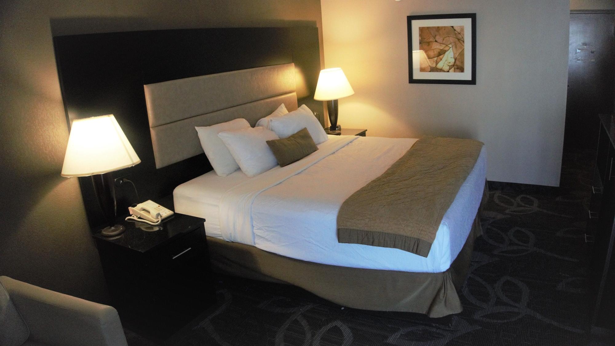 Hotel Ramada By Wyndham 3*