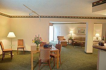 Ramada By Wyndham 3*