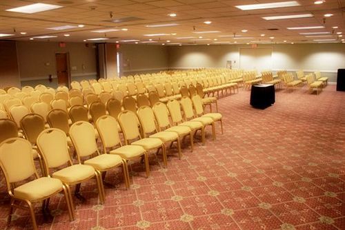 Ramada By Wyndham 3*