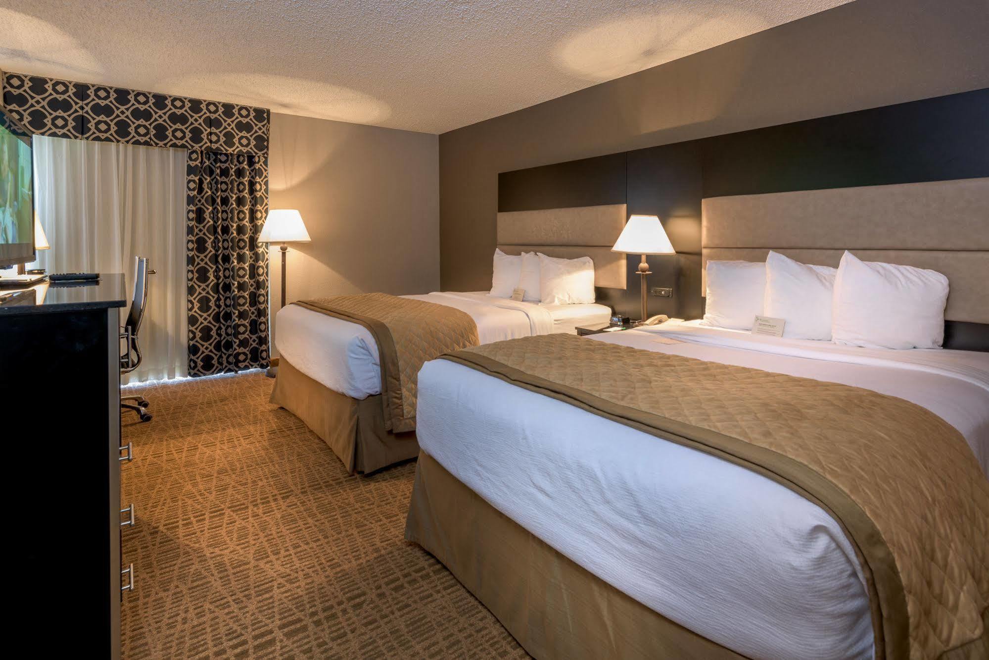 Ramada By Wyndham Hotel 3*