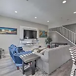 Chic Boise Abode Walk To Bars And Restaurants!
