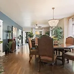 The Gatsby: Heated Pool & Spa In North End Boise
