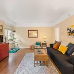 Historic Northend One Bedroom Home Near Foothills