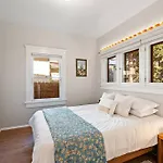Historic Northend One Bedroom Home Near Foothills