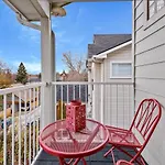 Spacious 3 Story Home In The Boise Foothills