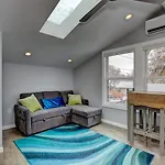 The Lilly Pad Brand New In Hyde Park! Pet Friendly, Fully Fenced Yard, Walking Distance To Hyde Park Shops, And Dining And Camel\'S Back Park