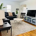 Home Sweet Idahome, Feels Like Home With All The Decor You Wish You Could Afford King Bed In Master, Fully Fenced Dog Friendly Yard, A Few Blocks From Bsu And Downtown Boise, Your Perfect Stay!
