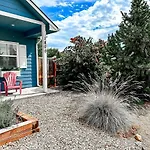 Remodeled Downtown 3Bed Home Quartz Countertops