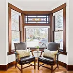Downtown Bungalow With Geothermal Hot Spring
