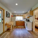 Cozy Countryside Cabin In Robie Creek Park!