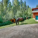 Mountain Cabin With Pool At Flowing Springs Ranch!