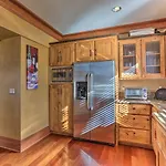 North End Boise Home With Courtyard About 3 Mi To Dtwn!
