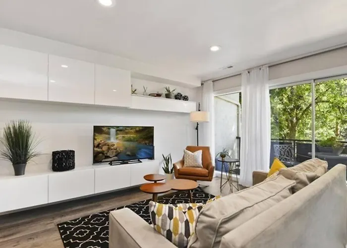 Condo 24! Prized Location. Modern! Bright! Enjoy!