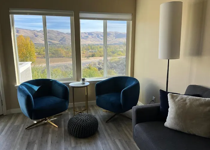 Mountain View Memories Gorgeous Views! 2 Story Pristine Condo Close To Foothills, Trails, Table Rock, Greenbelt, Bown Crossing And Barber Park In Se Boise
