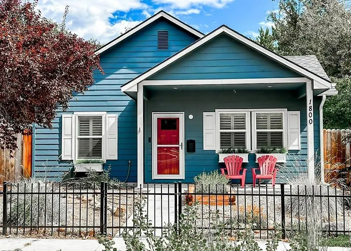 Remodeled Downtown 3Bed Home Quartz Countertops