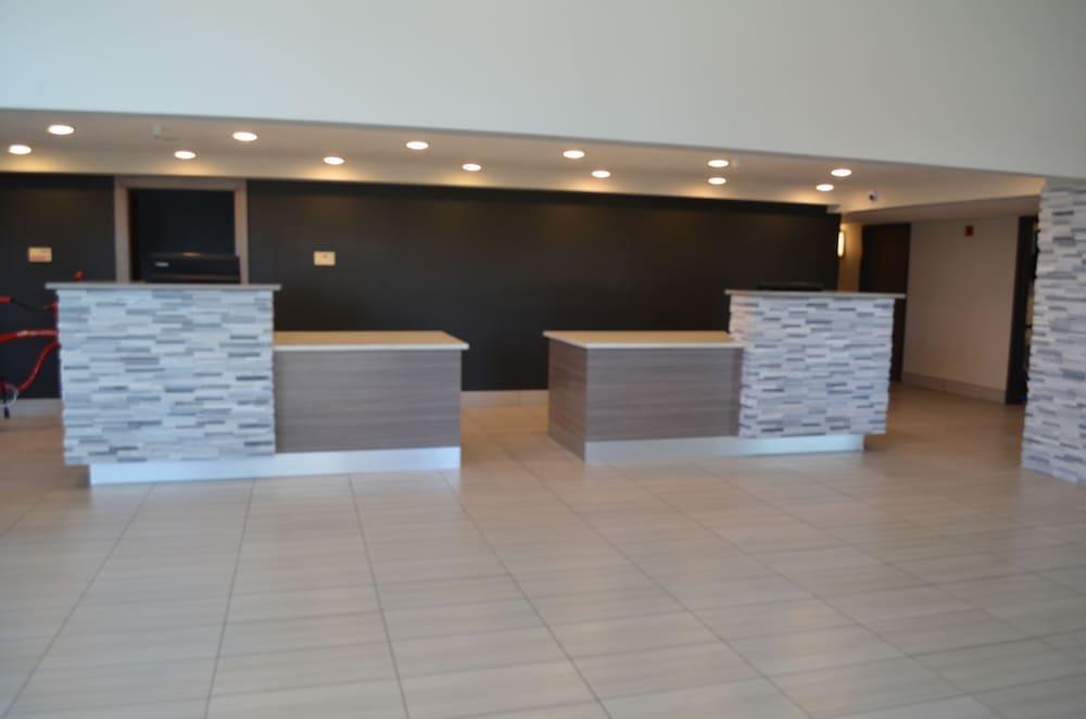 28 Airport, Ascend Collection Hotel 3*
