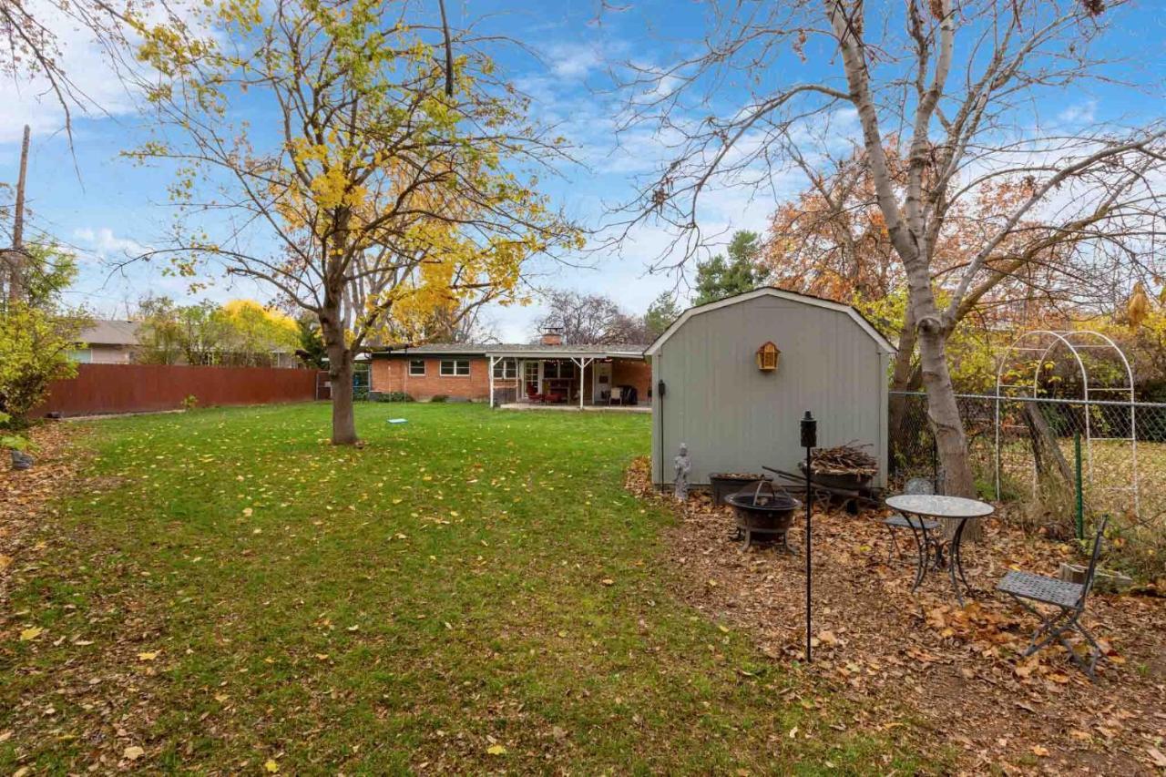 Quiet 1955 With Patio And Fire Pit In Boise! Holiday home Boise