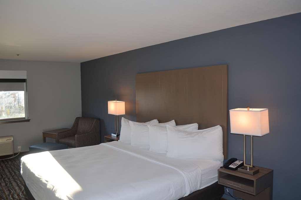 28 Airport, Ascend Collection 3* Boise