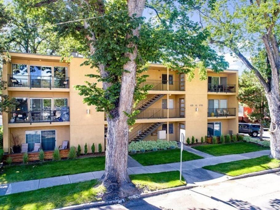 24! Prized Location. Modern! Bright! Enjoy! Apartment Boise