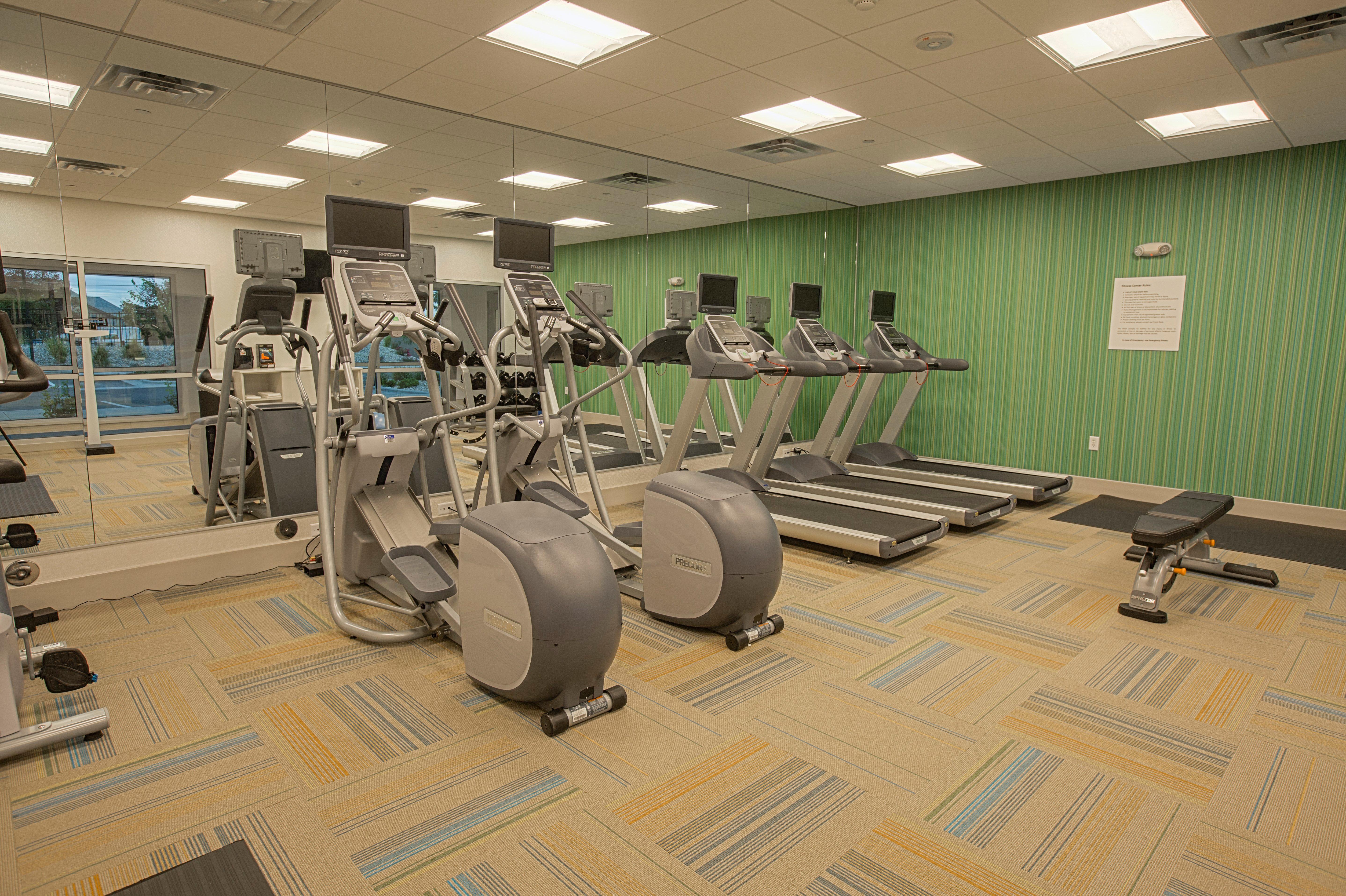Hotel Express & Airport By Ihg 3*