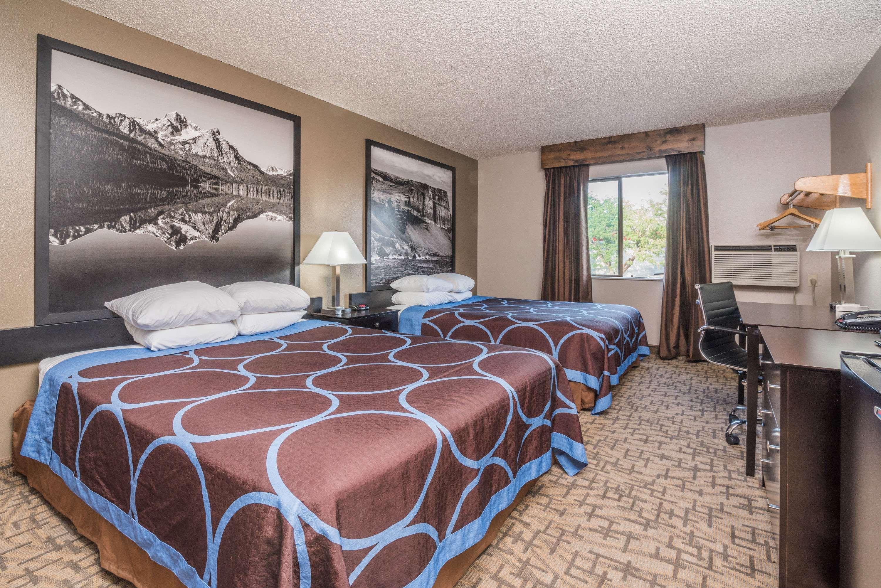 Super 8 By Wyndham