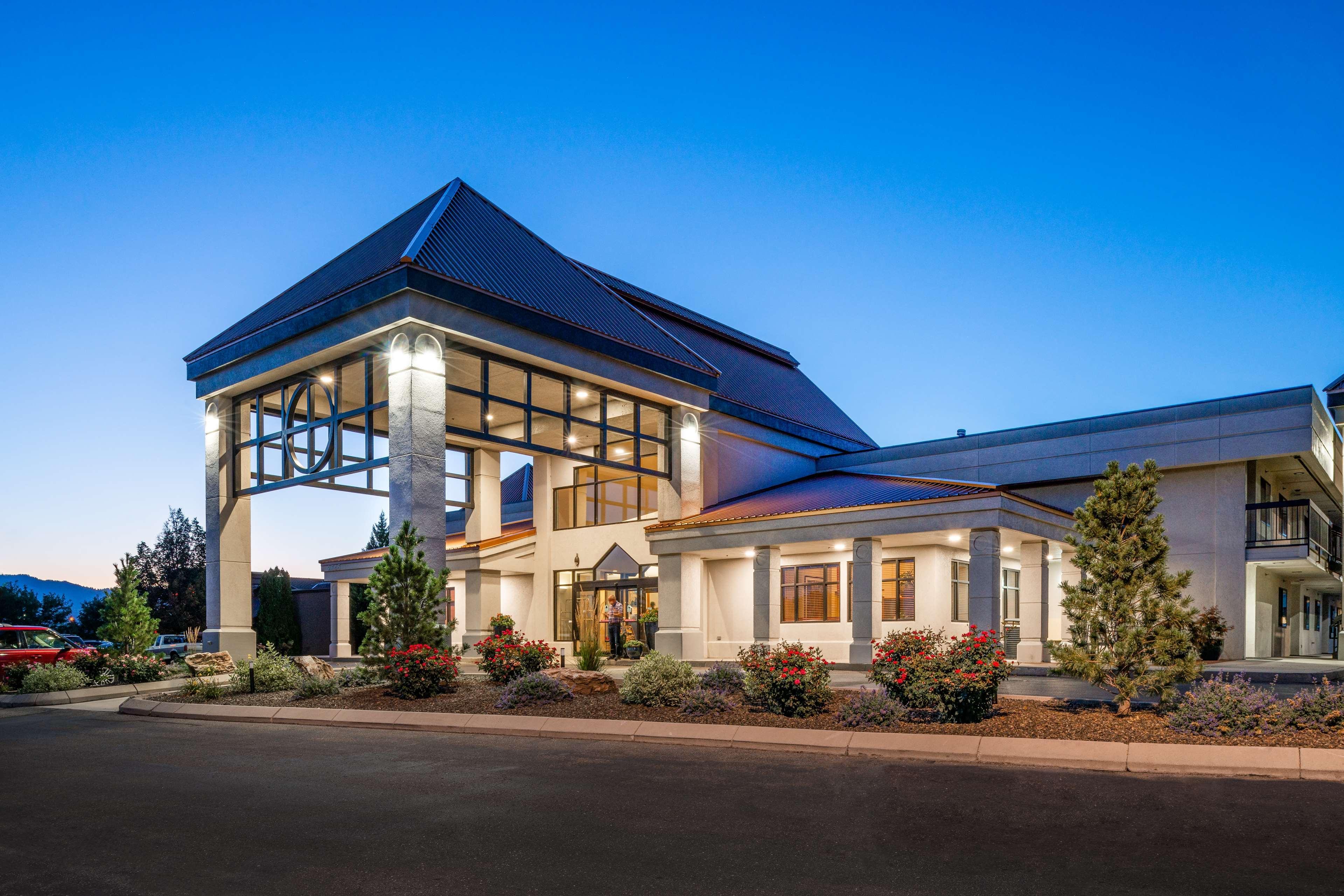 Western Vista At The Airport 3*