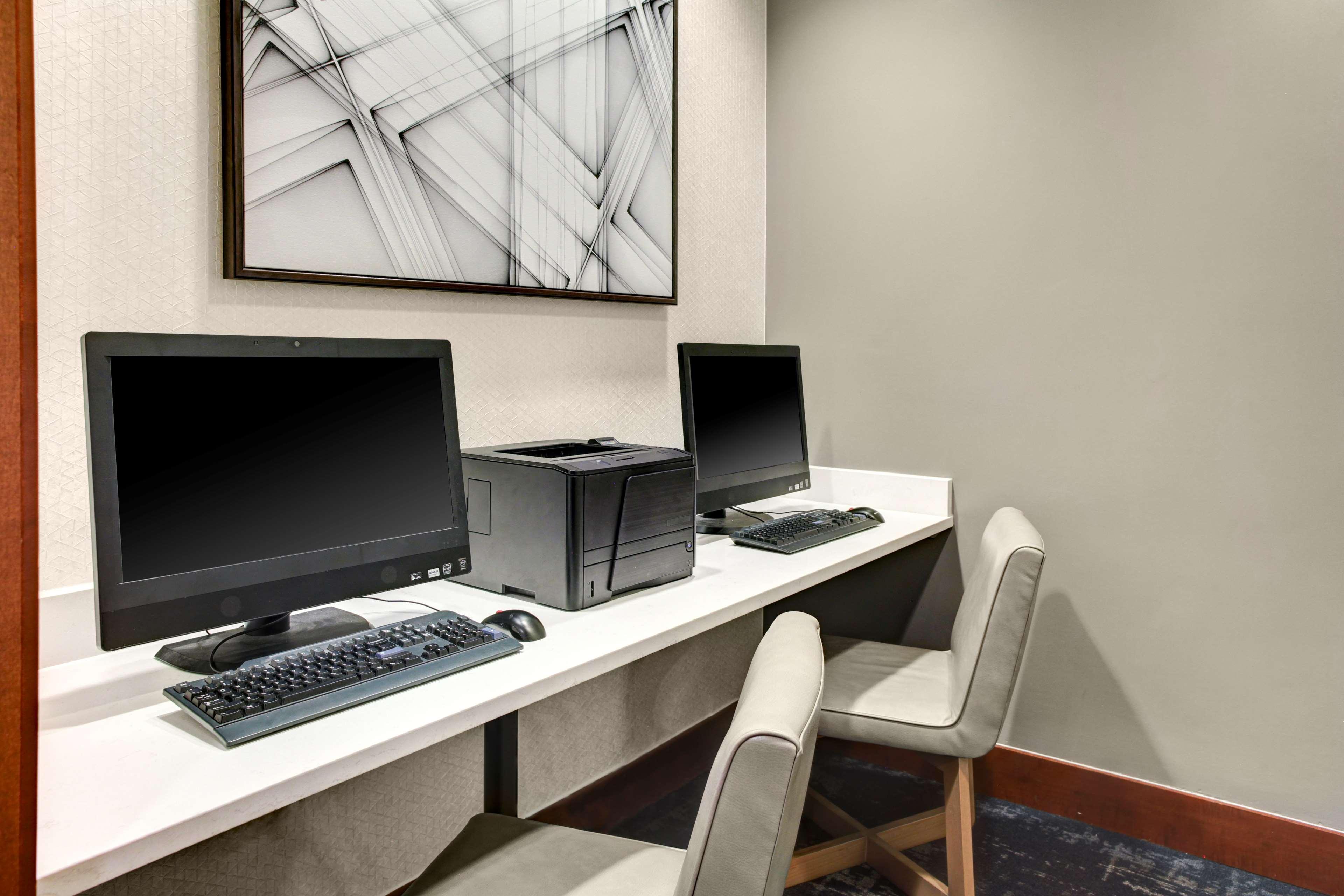 Hyatt Place Boise/towne Square Hotel 3*