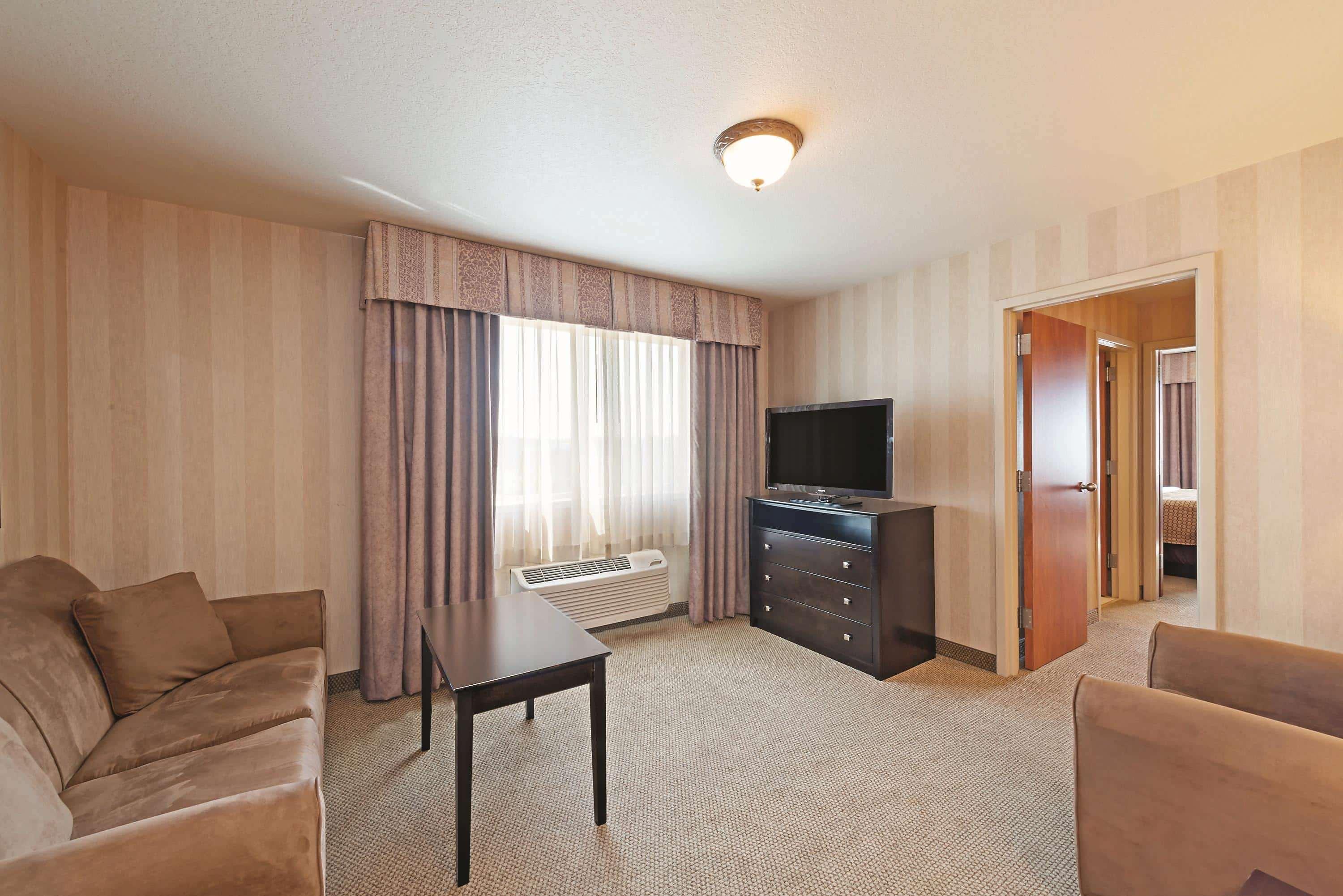 Hotel La Quinta By Wyndham Towne Square