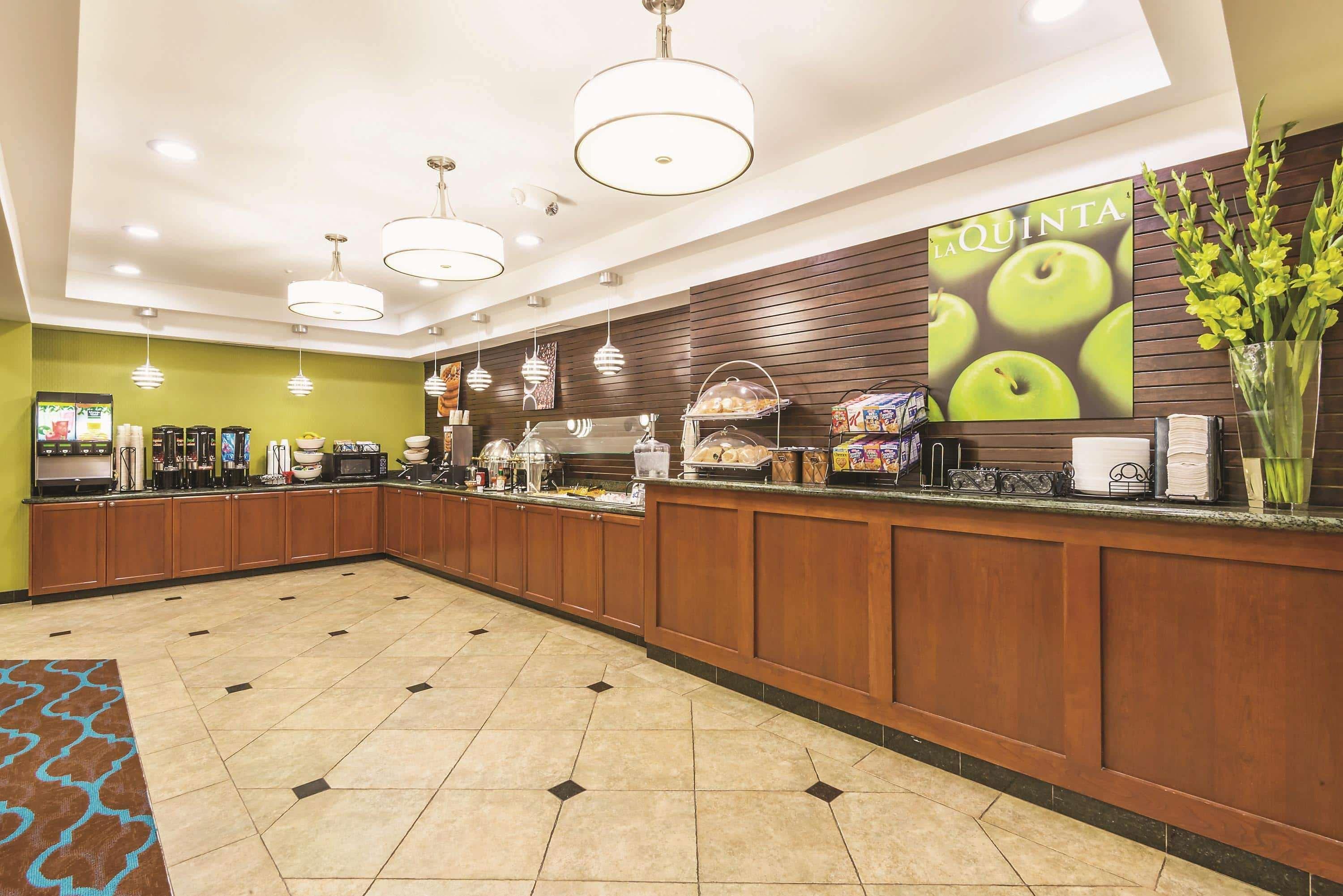 La Quinta By Wyndham Towne Square Hotel 2*