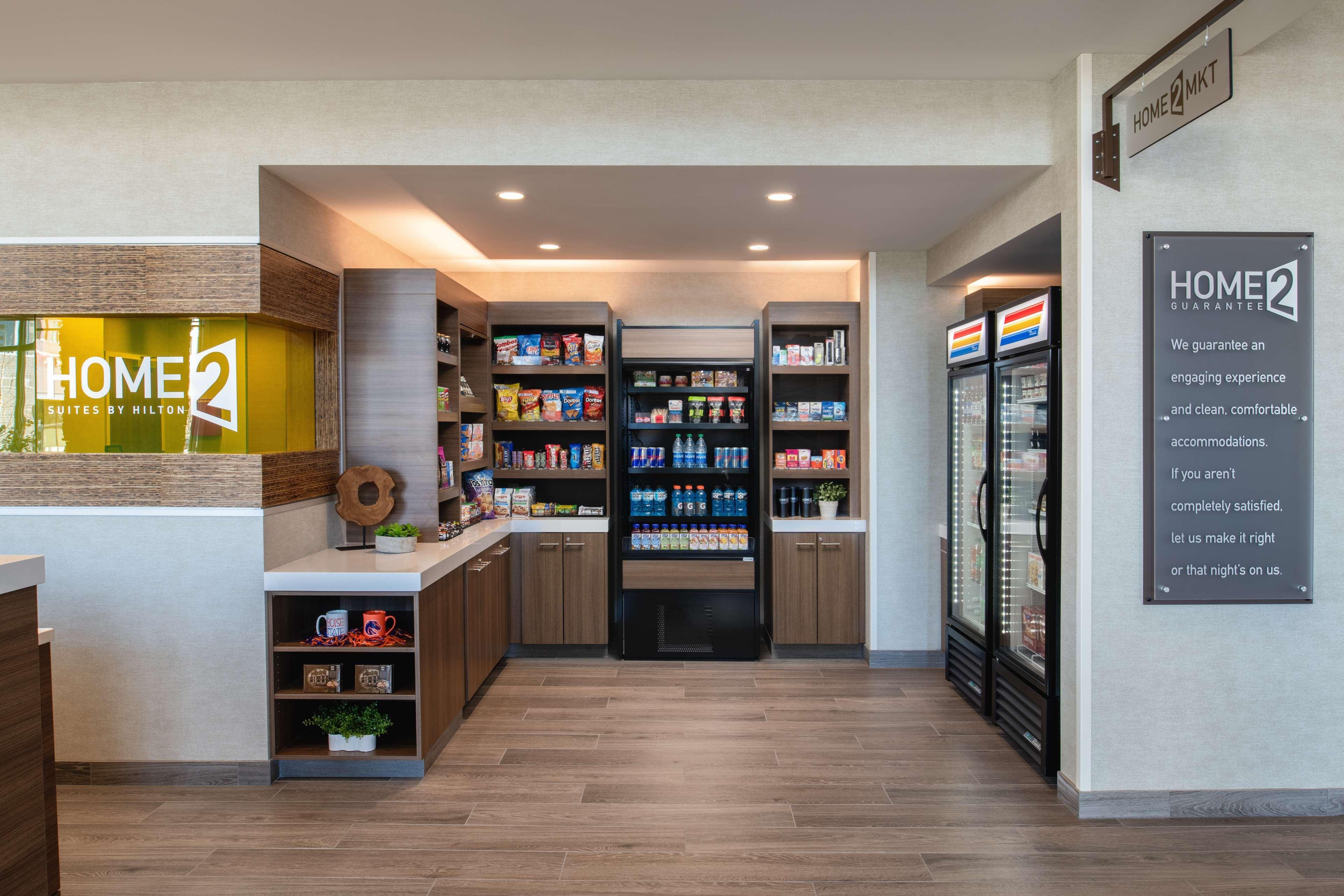 Hotel Home2 By Hilton Downtown 3*