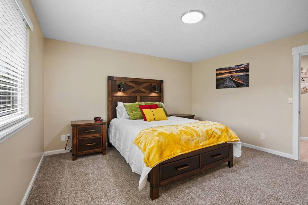Remodeled, Charming Retreat On The City's Doorstep Holiday home *