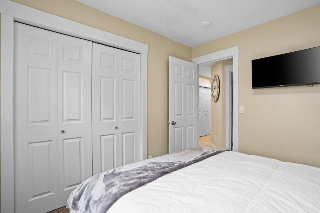 Remodeled, Charming Retreat On The City's Doorstep Holiday home Boise