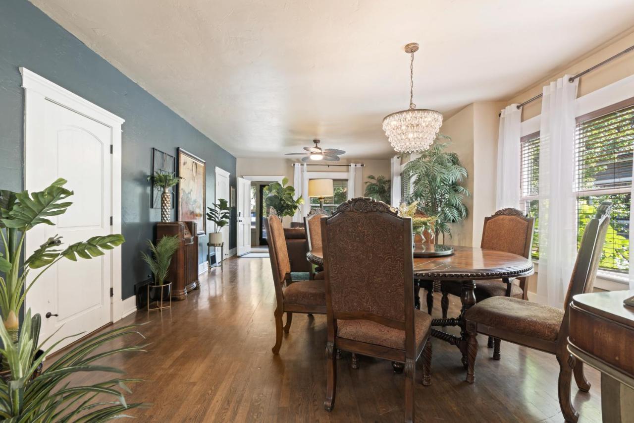 The Gatsby: Heated Pool & In North End Holiday home Boise