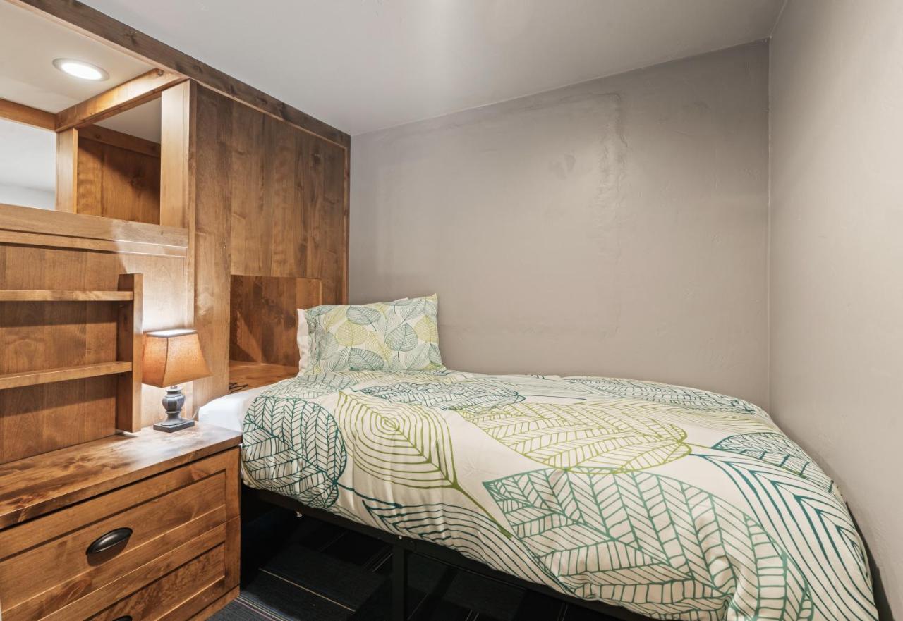 The Gatsby: Heated Pool & In North End Holiday home *