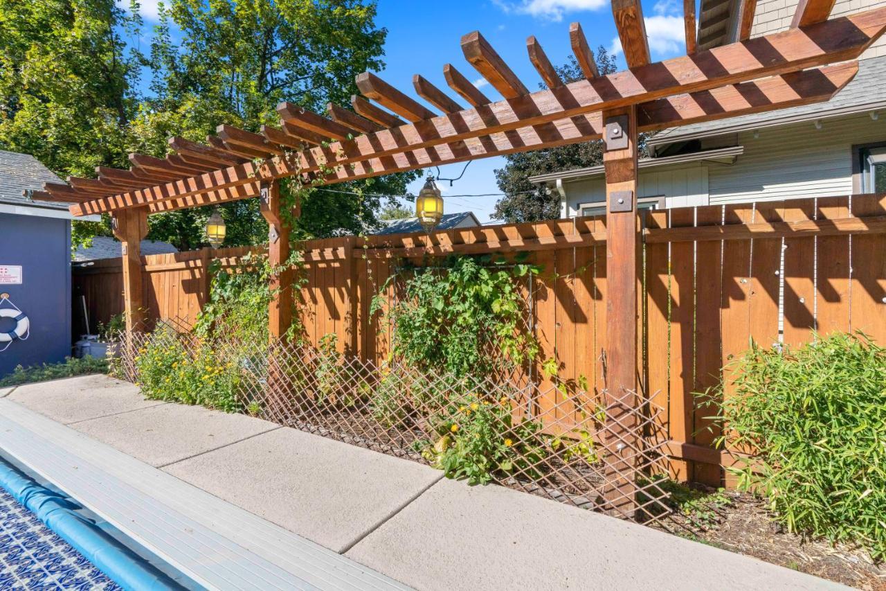 The Gatsby: Heated Pool & In North End Holiday home