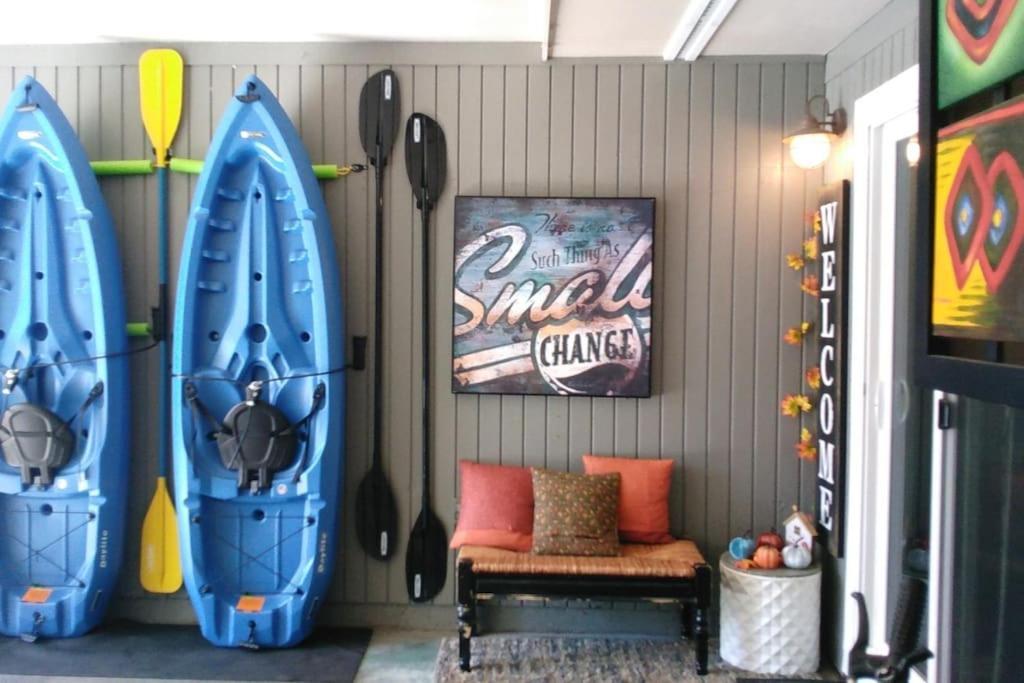 Holiday home Front With Kayaks Bikes Near Greenbelt
