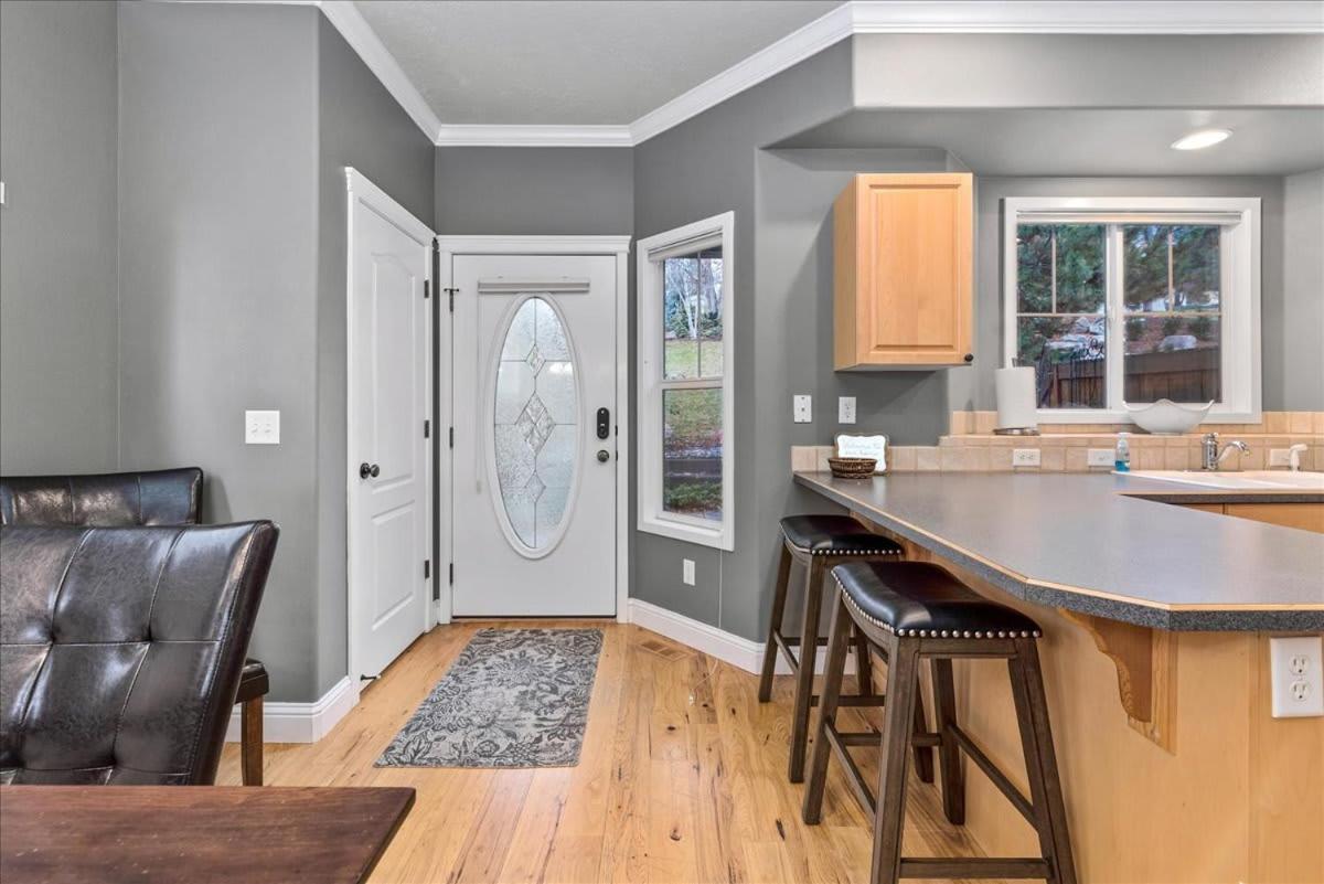 Spacious 3 Story In The Foothills Holiday home Boise
