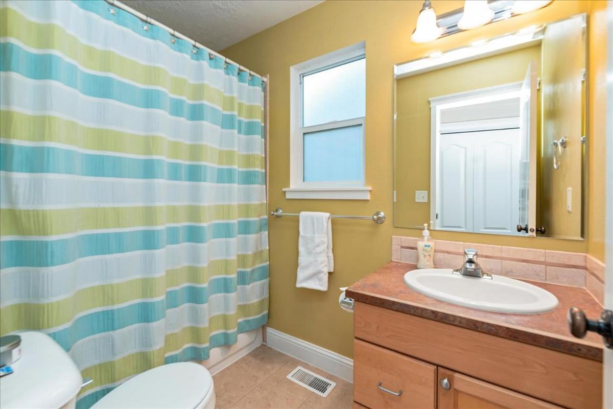 Spacious 3 Story In The Foothills Boise
