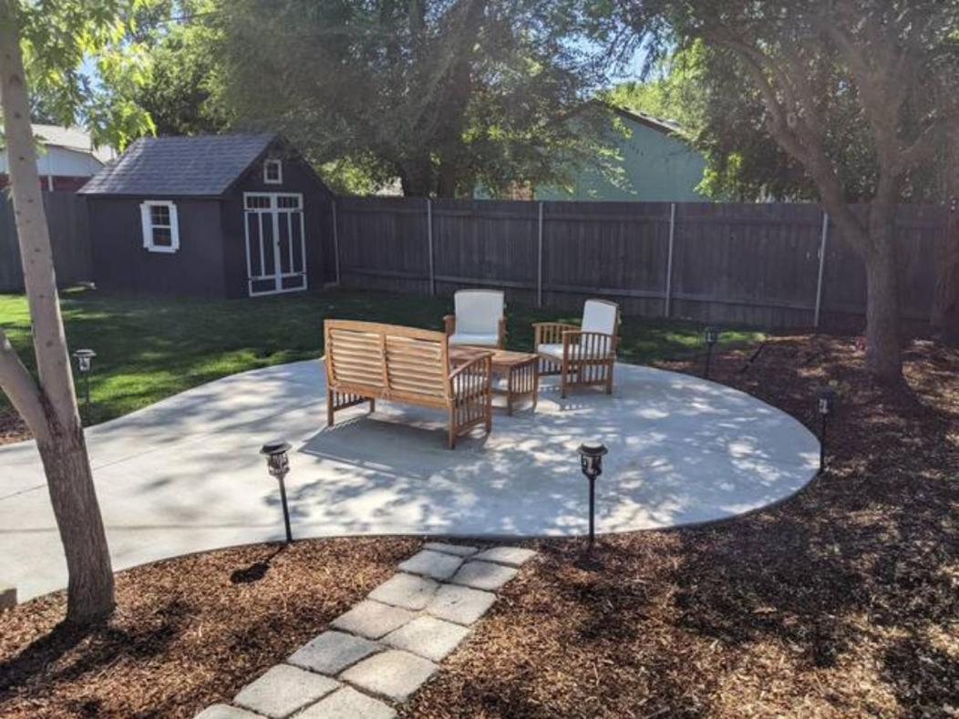 Little Blue Bungalow: Pet-friendly Oasis Near Bsu And Downtown