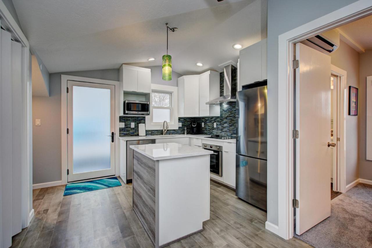 The Lilly Pad: Pet-friendly Hyde Park Retreat Apartment