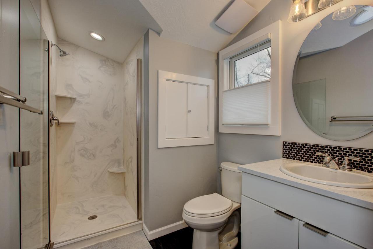The Lilly Pad: Pet-friendly Hyde Park Retreat