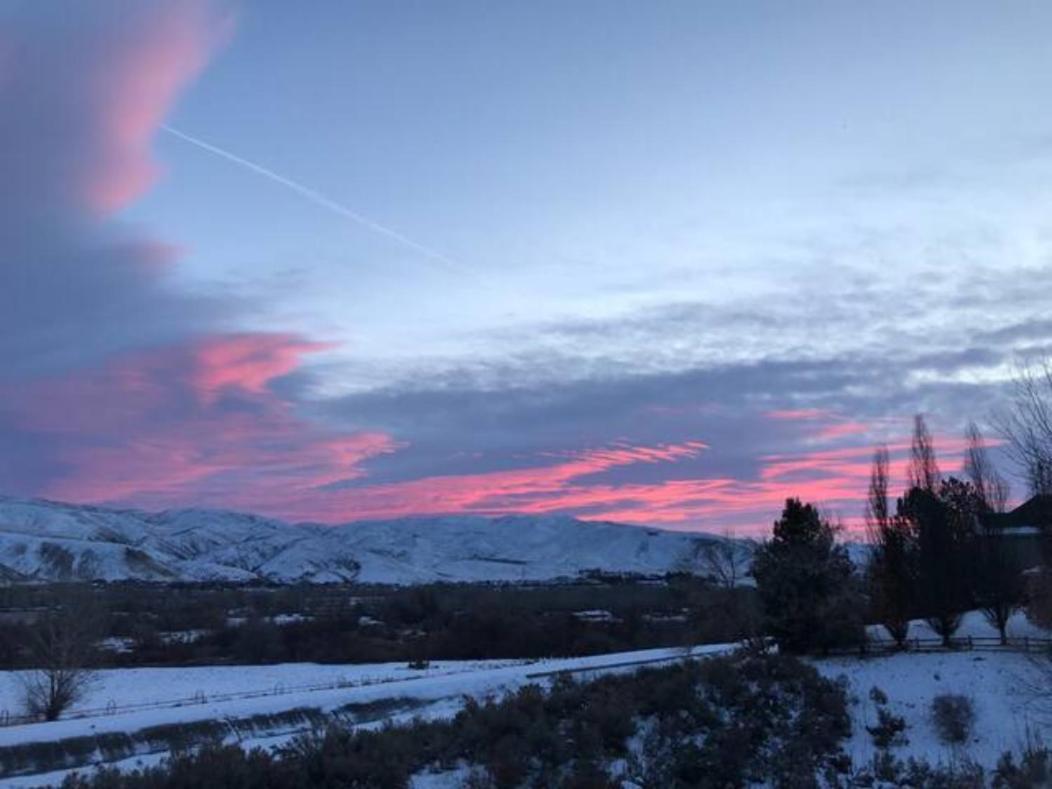 Mountain View Memories Gorgeous Views! 2 Story Pristine Close To Foothills, Trails, Table Rock, Greenbelt, Bown Crossing And Barber Park In Se *
