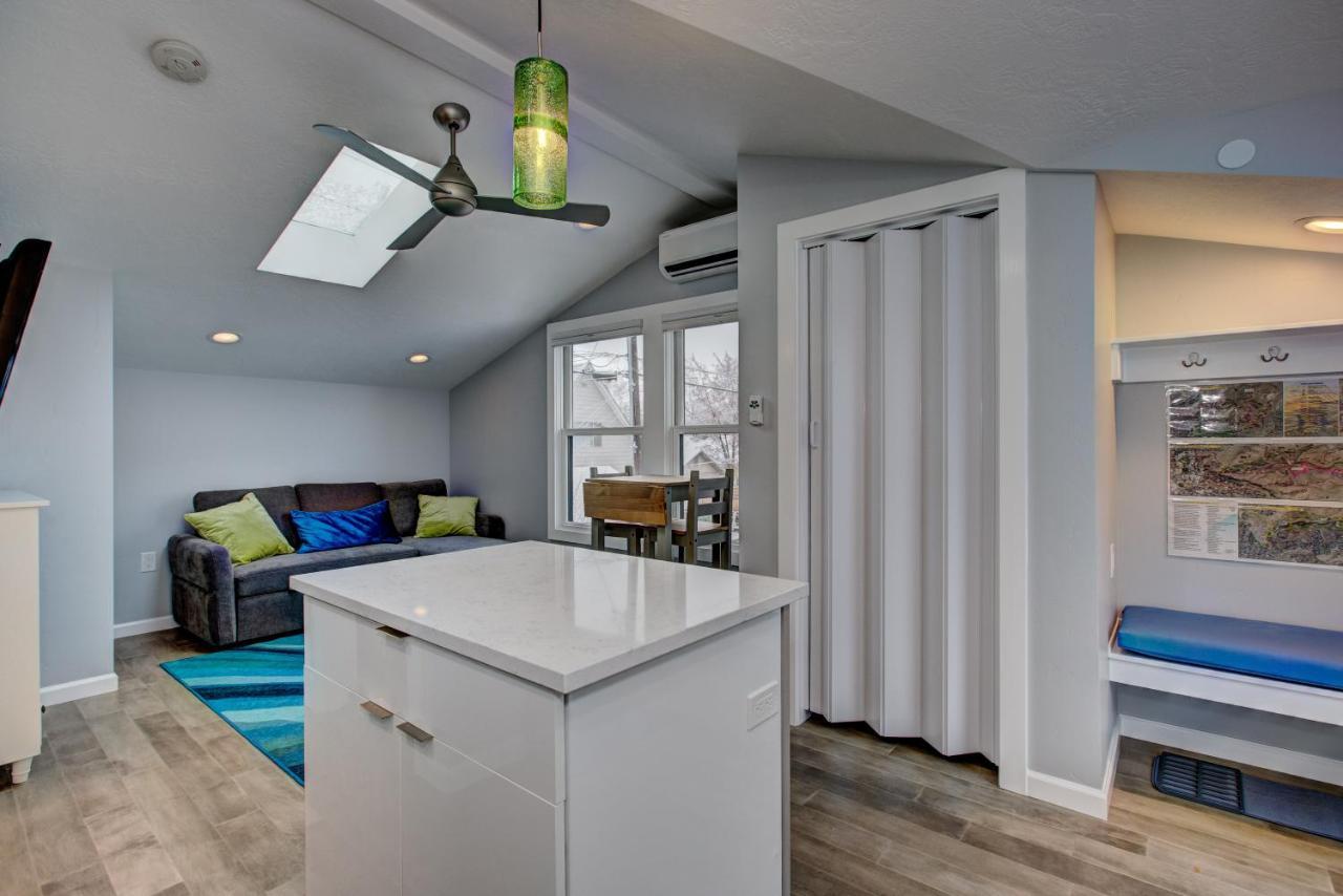 The Lilly Pad: Pet-friendly Hyde Park Retreat Apartment