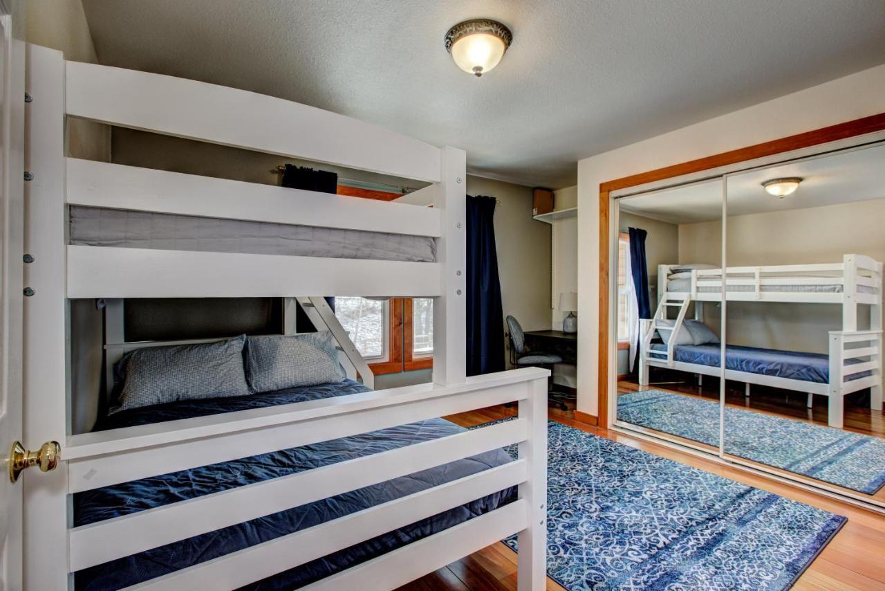 Twin Pines Wilderness Cabin: Scenic Views & Pet-friendly Retreat Boise