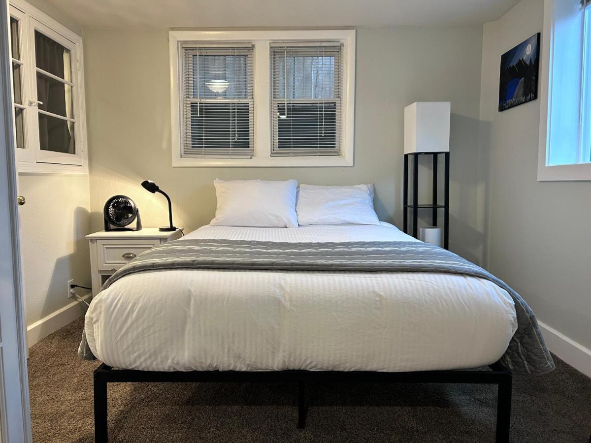 Heavenly Hideaway, The Tiny Apt There Ever Was! In Two Studio With Modern, New Bathroom Located In Boise's West End, Close To Shopping And Retail, 10 Minutes From Downtown Boise, You'll Find The Amenities Washer Apartment Boise