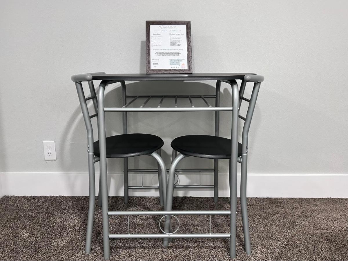 Apartment Heavenly Hideaway, The Tiny Apt There Ever Was! In Two Studio With Modern, New Bathroom Located In Boise's West End, Close To Shopping And Retail, 10 Minutes From Downtown Boise, You'll Find The Amenities Washer *