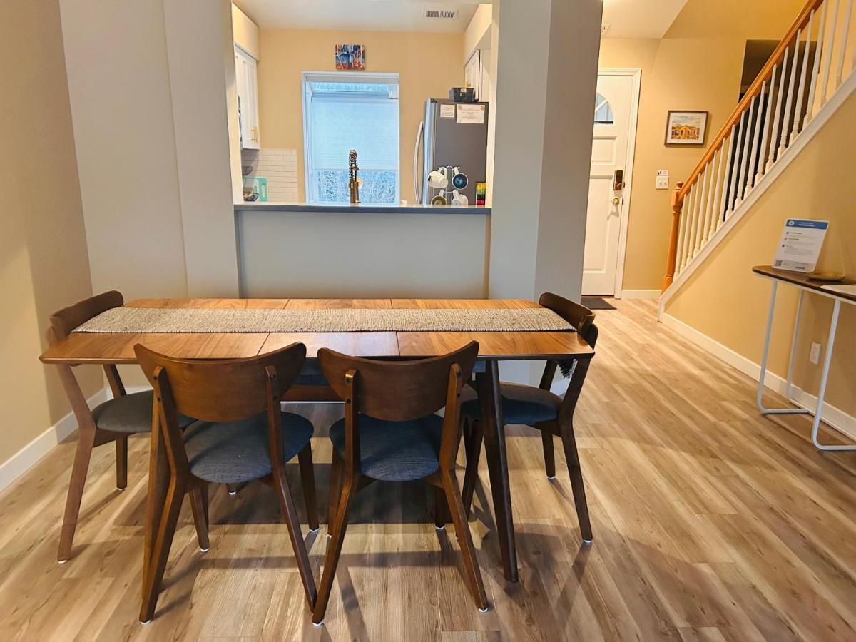 Mountain View Memories Gorgeous Views! 2 Story Pristine Close To Foothills, Trails, Table Rock, Greenbelt, Bown Crossing And Barber Park In Se Boise
