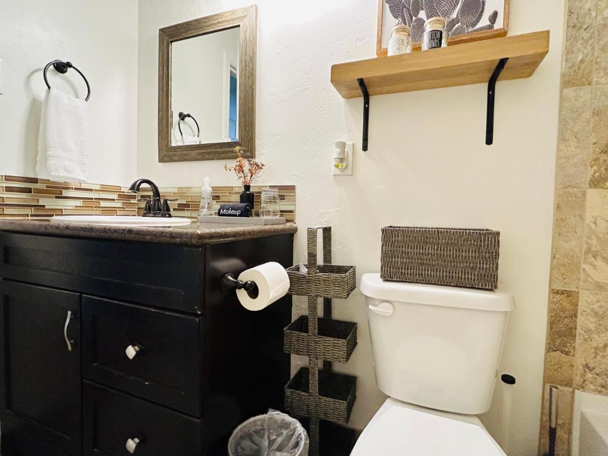 Sweet Idahome: Cozy King Near Bsu & Downtown *