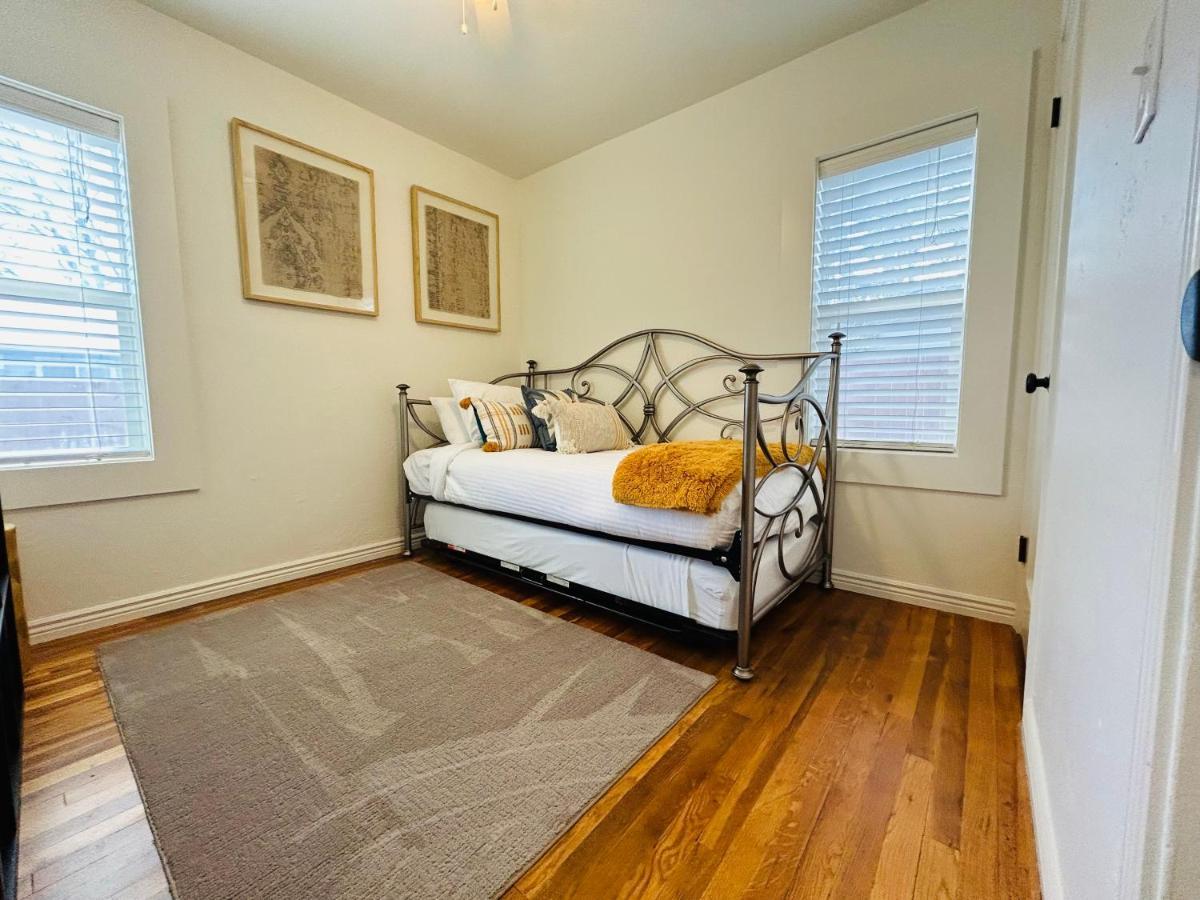 Holiday home Sweet Idahome: Cozy King Near Bsu & Downtown