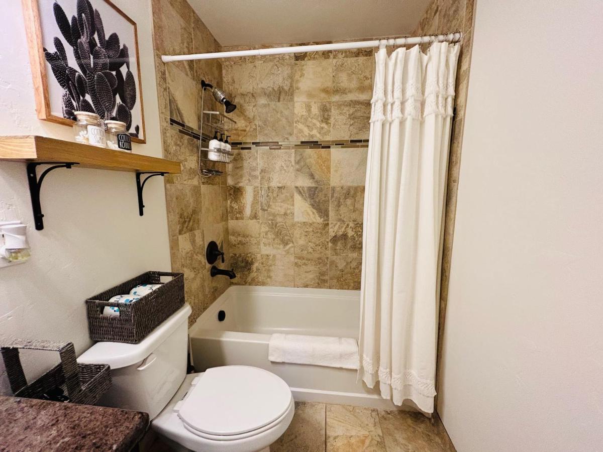 Sweet Idahome: Cozy King Near Bsu & Downtown * Boise